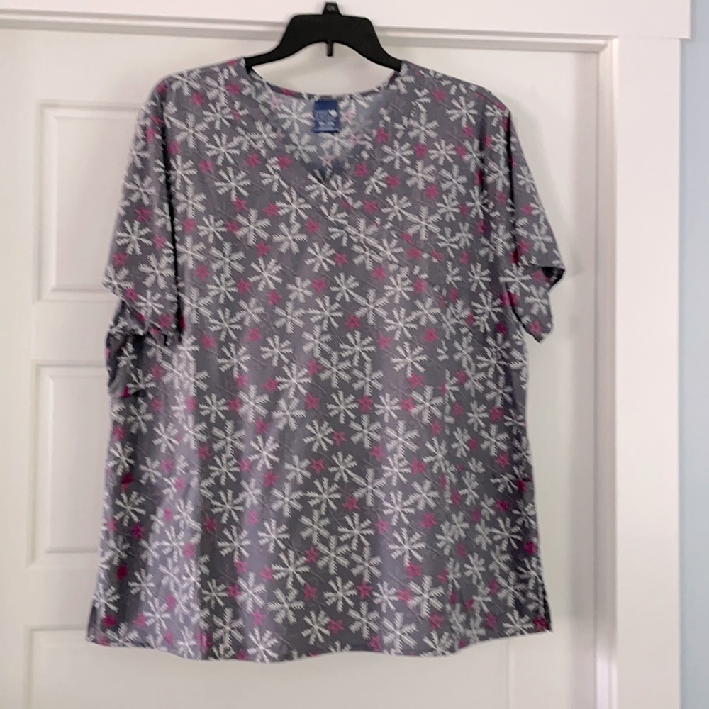 Scrub top